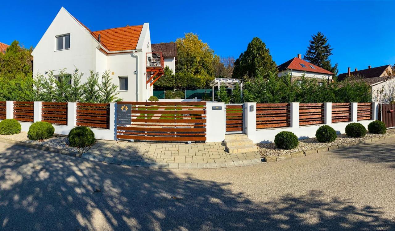 Shambala Apartman 티하니 외부 사진